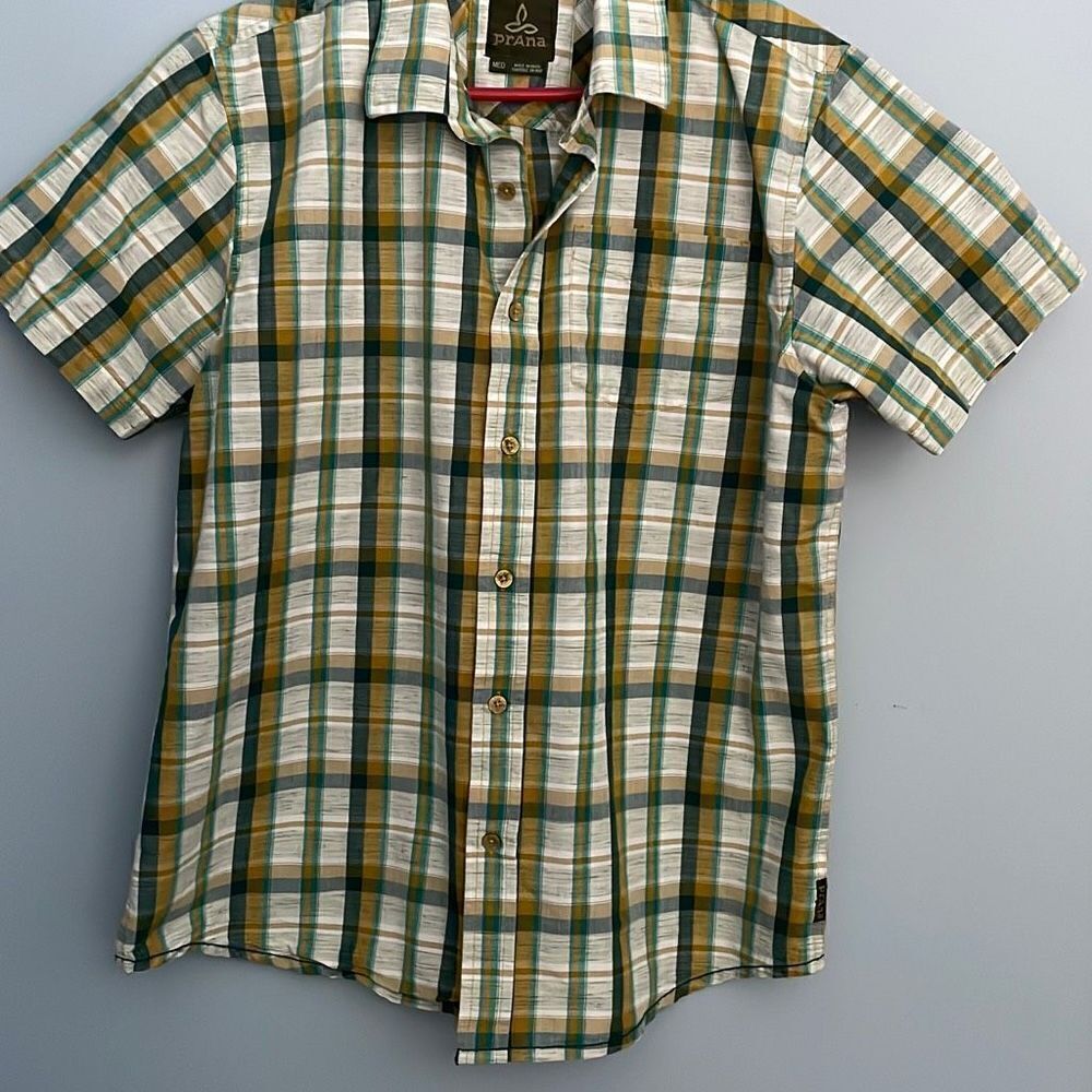 Prana Men’s Medium Tamarack Plaid Button Down Short Sleeve Shirt Organic